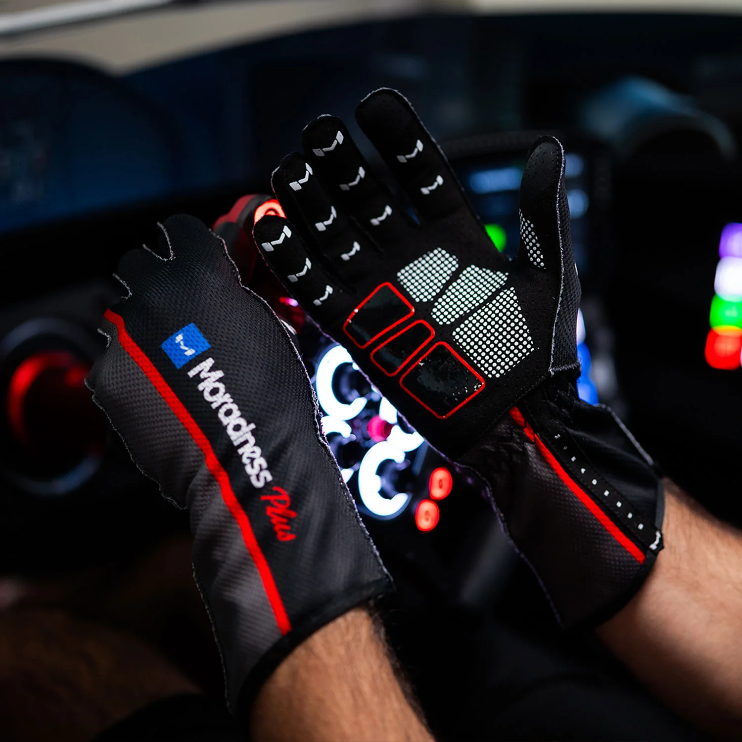 Aura Pro Intimidator Gloves - Image 2