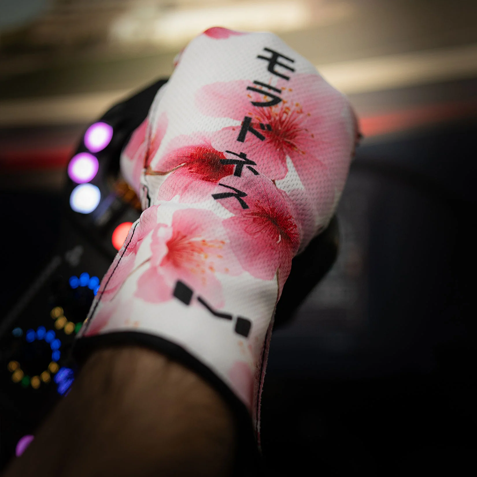 Aura Pro Sakura Gloves (Pre-order) - Image 8