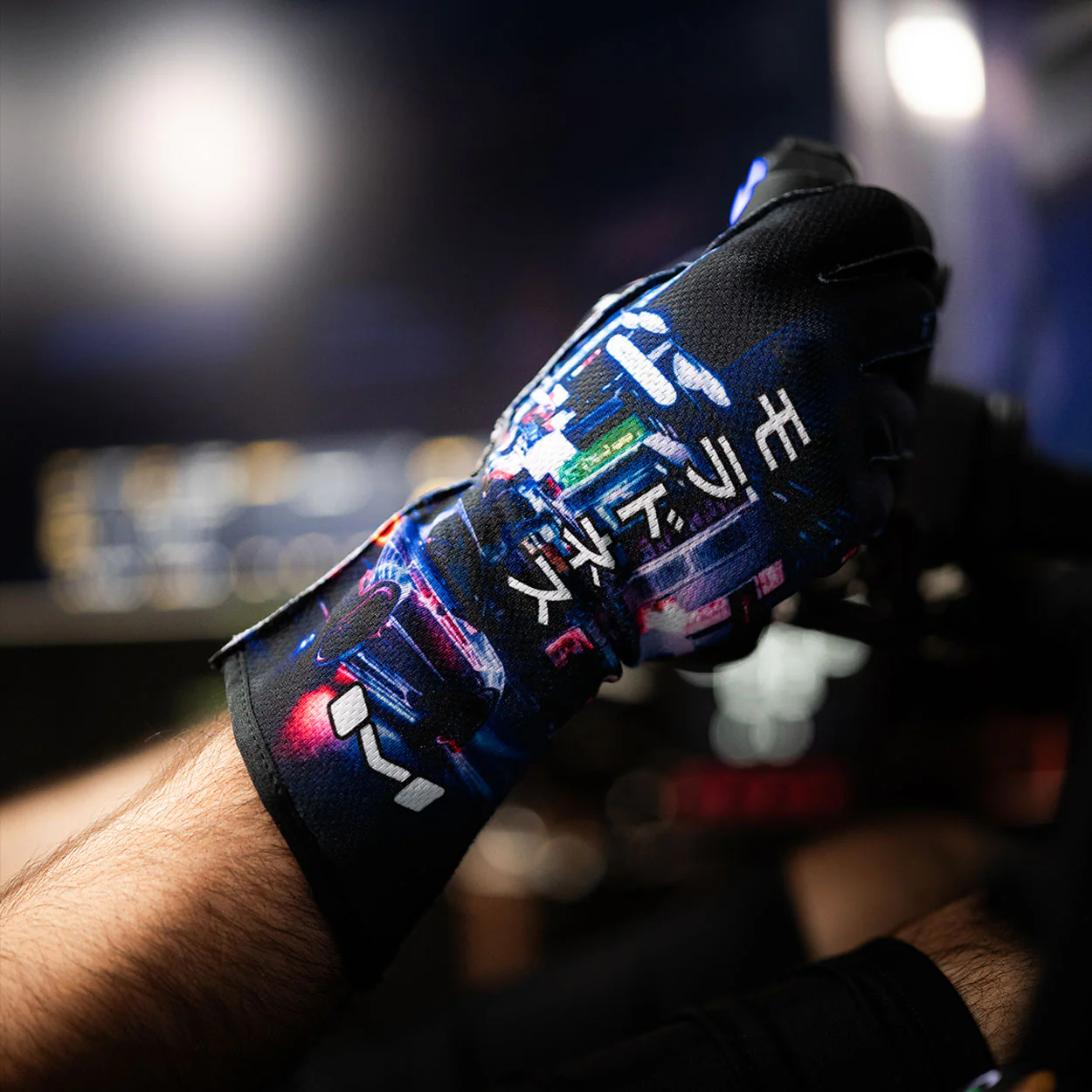 Aura Pro Tokyo Nights Gloves - Image 5