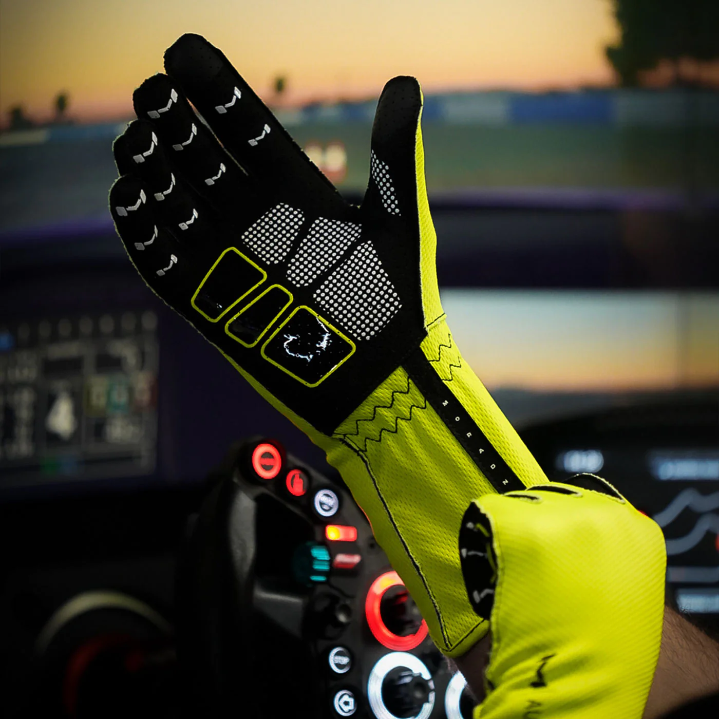 Aura Pro Volt Gloves - Image 4